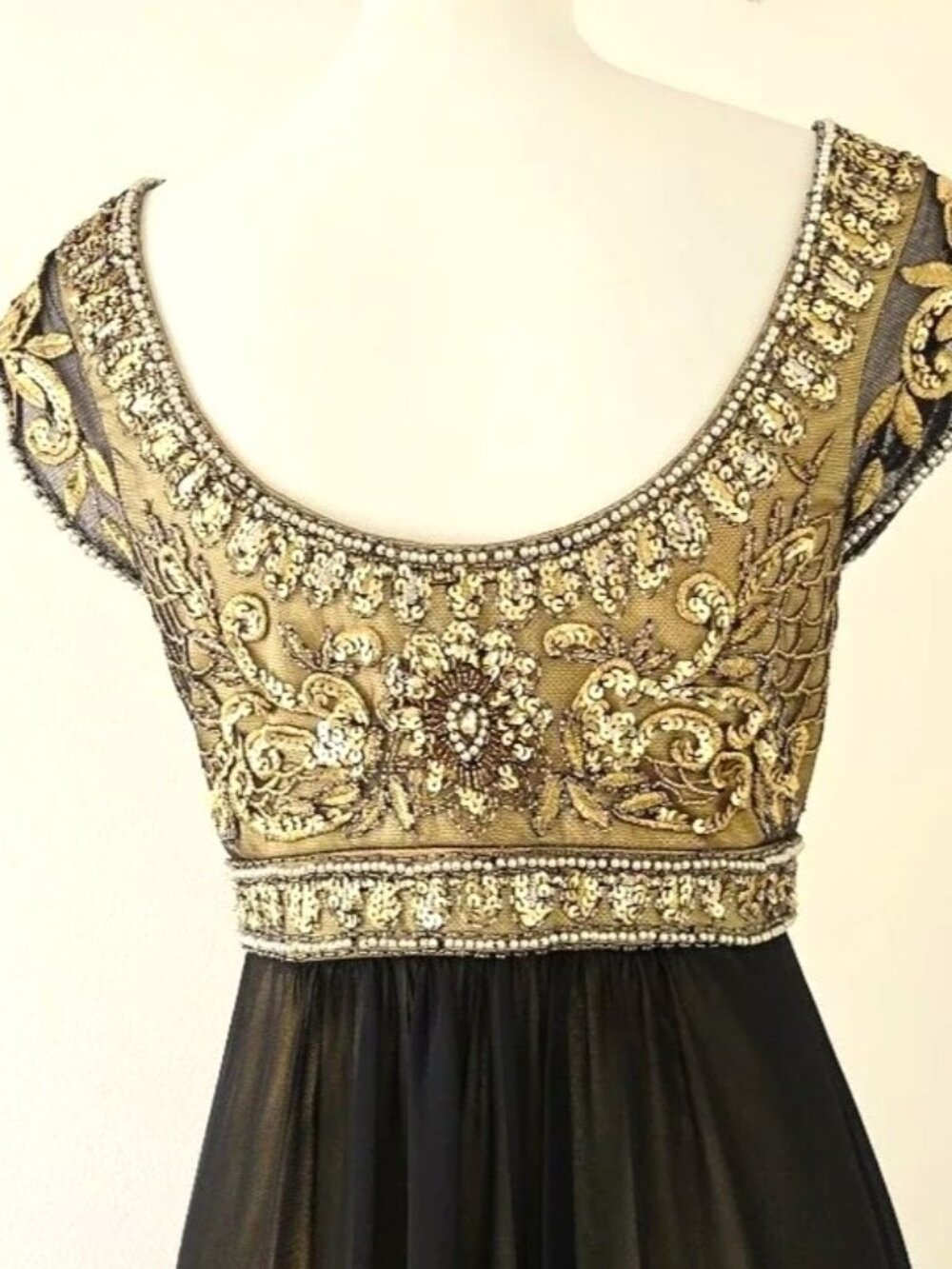 Bridgerton! Regency Style Empire Waist Evening Gown - Picture 4 of 9